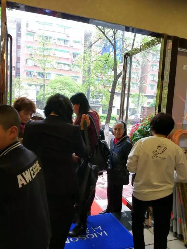 耀世衢州店