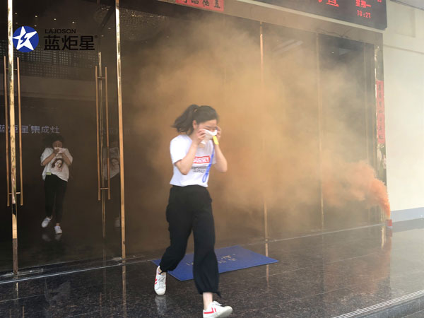 耀世集成灶