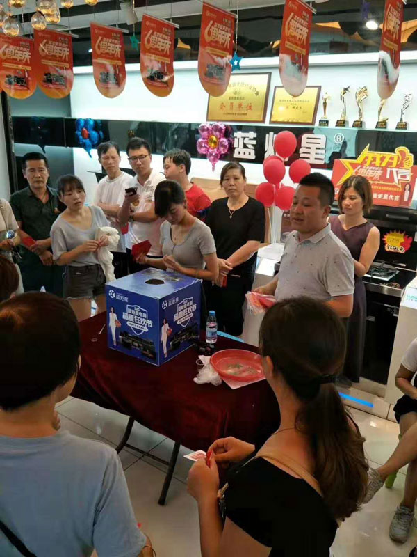 耀世集成灶漳州周年庆落地68单！