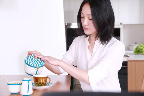 耀世集成灶品牌代言人——周迅