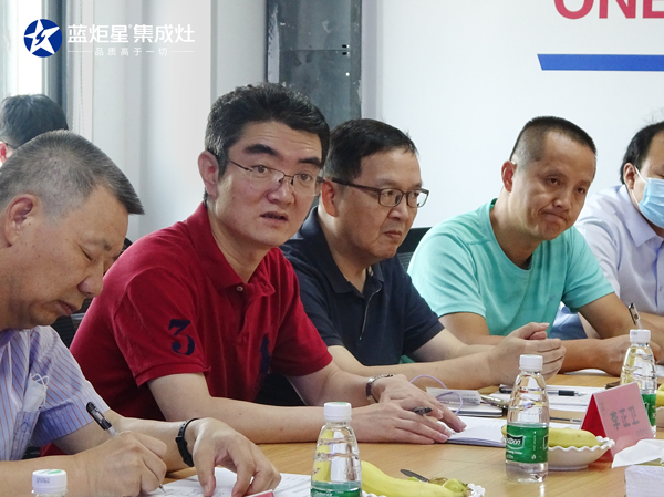 浙工大管理学院李书记对耀世集成灶的肯定